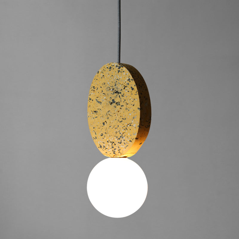 Suspension Globe en verre opale avec décor en terrazzo - Plafonnier simple minimaliste pour salle à manger
