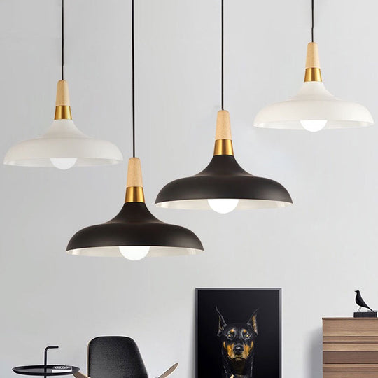 Nordic Metal Pendant Light For Restaurant With Swell Shade