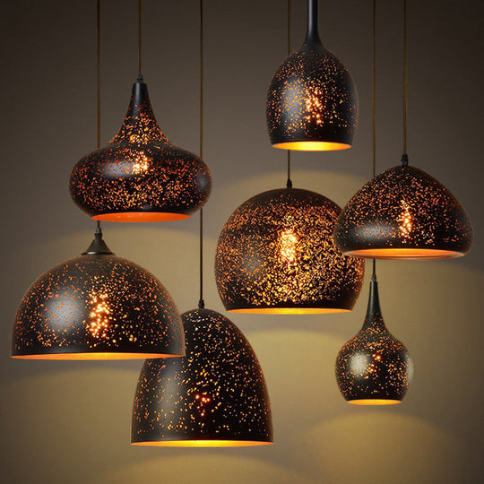 Suspension en métal creux rétro à 1 ampoule avec finition noire pour restaurant