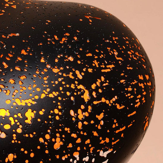 Suspension en métal creux rétro à 1 ampoule avec finition noire pour restaurant