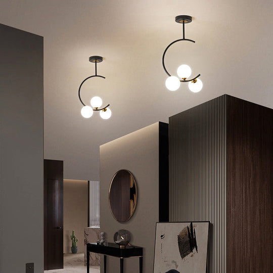 Lustre Simplicity - Lampe suspendue en verre opalin avec bras en C pour chambre à coucher