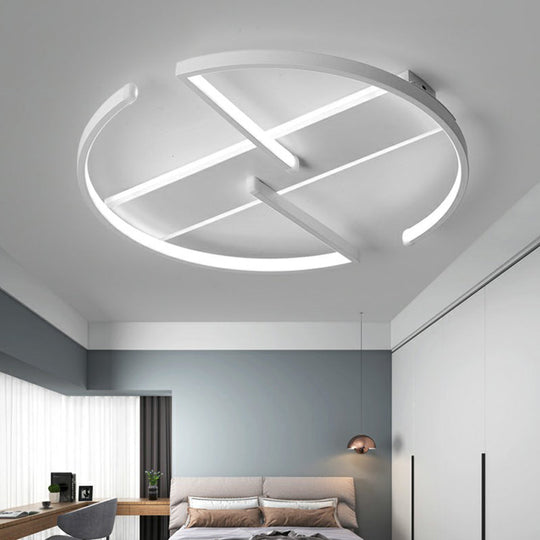 Nordic Circle LED Ceiling Light - Metallic Flush Mount for Bedroom in White