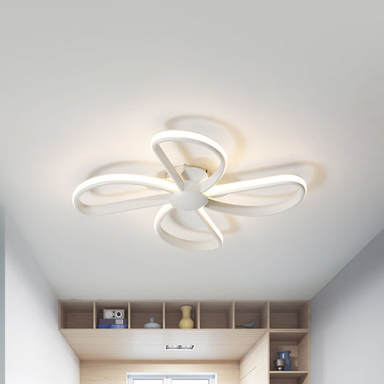 Nordic Stylish LED Ceiling Lamp - Blossom Shape, Ideal for Kid's Bedroom