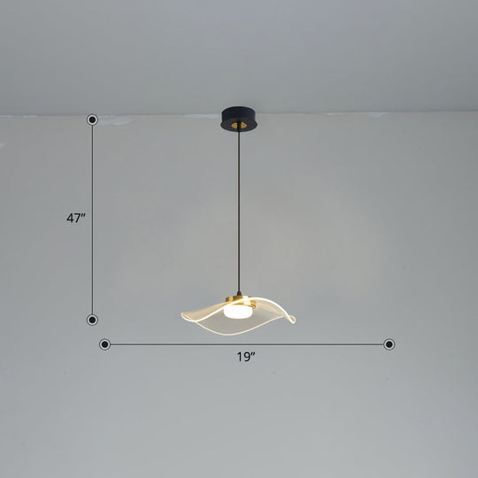 Sleek LED Pendulum Light: Ruffled Design, Clear Acrylic, Ideal for Dining Room
