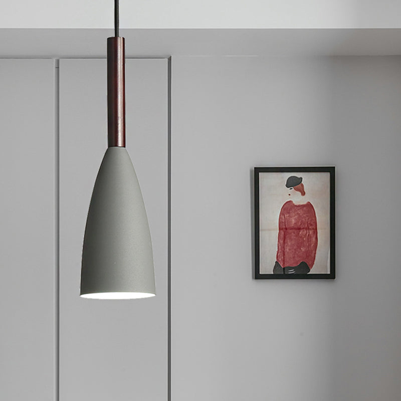 Modern Metallic Cone Pendant Lamp – Stylish Hanging Light for Restaurants