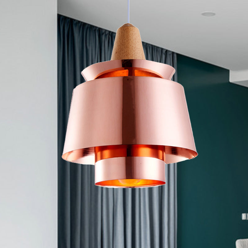 Suspension moderne noire/blanche pour salle à manger avec abat-jour en métal