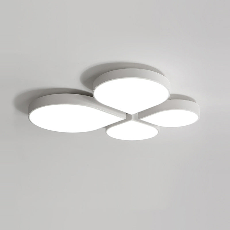 Nordic Style LED Ceiling Lamp - Clover Shaped Flush Mount Light Fixture