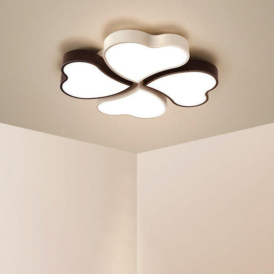Nordic Style LED Ceiling Lamp - Clover Shaped Flush Mount Light Fixture