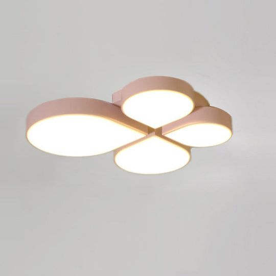 Nordic Style LED Ceiling Lamp - Clover Shaped Flush Mount Light Fixture