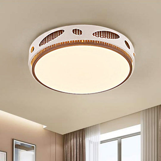 Round LED White Flushmount Ceiling Light Fixture with Simplicity Acrylic, Warm/White Lighting
