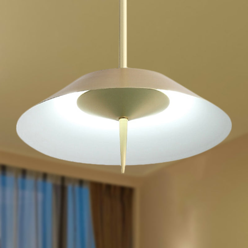 Metal Nordic Style Pendant Light - Black/Copper/Gold Cone Shade, Perfect for Dining Rooms