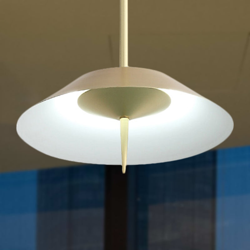 Metal Nordic Style Pendant Light - Black/Copper/Gold Cone Shade, Perfect for Dining Rooms