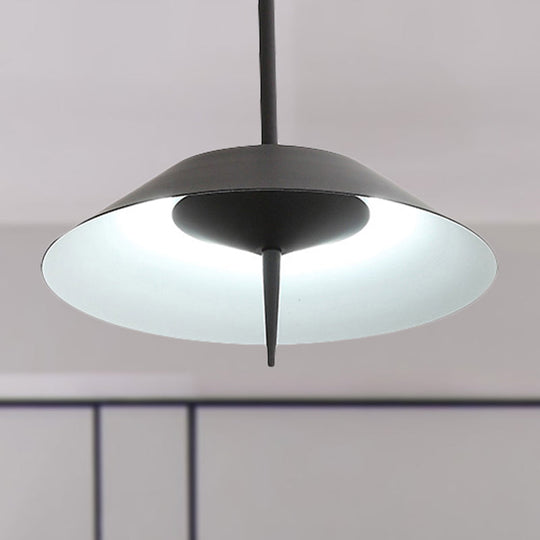 Metal Nordic Style Pendant Light - Black/Copper/Gold Cone Shade, Perfect for Dining Rooms