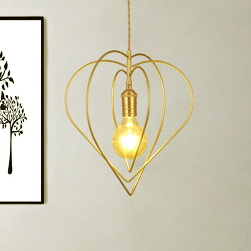 Loving Heart Pendant Light Romantic Gold Metal Lamp For Dining Room & Hotel