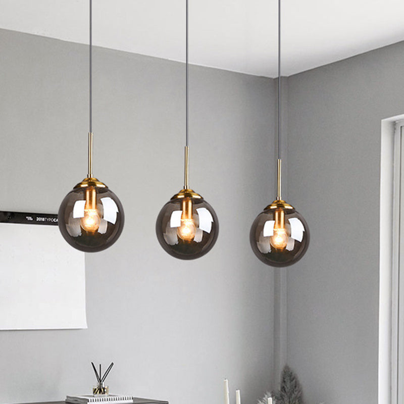 Luminaire suspendu en forme de sphère en verre minimaliste pour un éclairage de plafond intérieur moderne