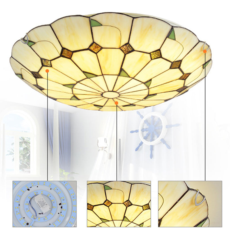 Vintage Tiffany Stained Glass Ceiling Light with Leaf Pattern - Flush Mount LED Lamp for Living Room and Bedroom