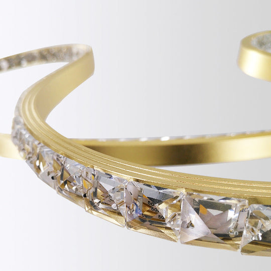 Minimalist Gold Twist Crystal Chandelier Pendant Light - LED Ceiling Lighting for Dining Room in Warm/White Light