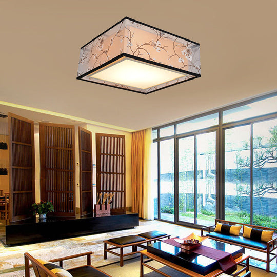 Traditional Style Fabric Square Flush Light - 4/5 Lights Ceiling Flush Mount in White - Various Sizes