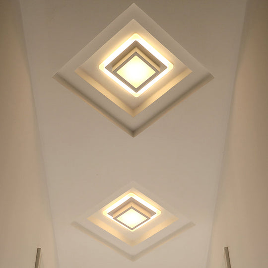 Contemporary Mini Round/Square Flush Mount Ceiling Light in Black/White with Metal Finish - LED Flushmount with Warm/White Light