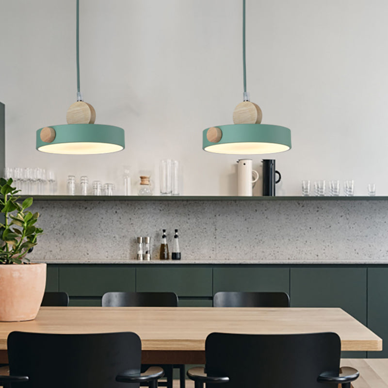Minimalist Metal Drum Pendant Ceiling Light With 1 Hanging Lamp In Green - Ideal For Dining Room