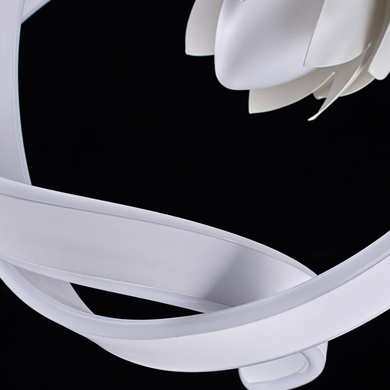 Lustre suspendu à LED Lotus : style moderne pour la décoration de la salle à manger en blanc