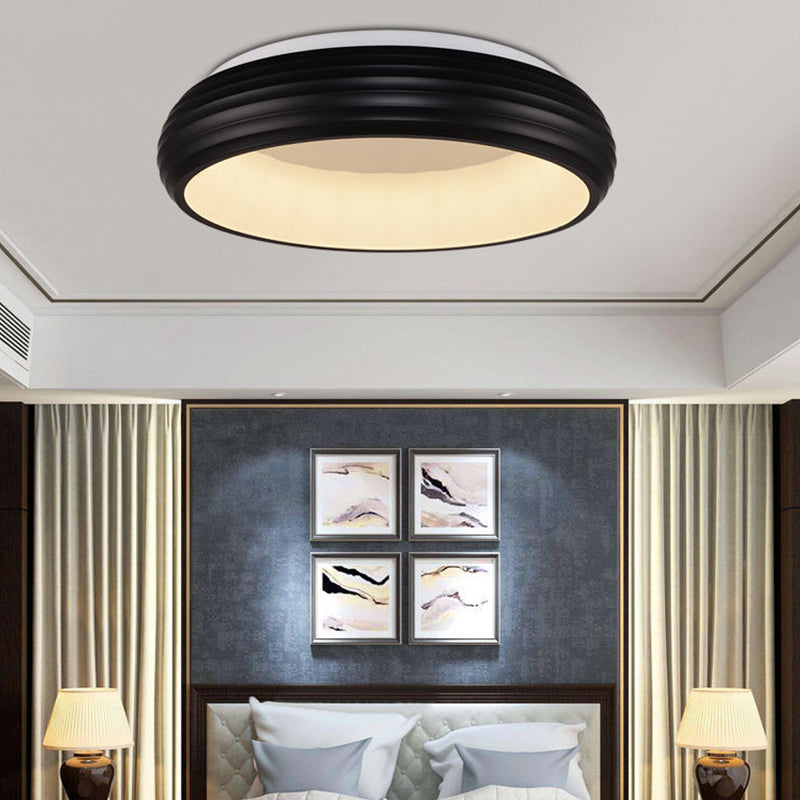 Modern Black Metal LED Ceiling Lamp for Living Room - 19"/25" Wide Round Flush Mount Fixture