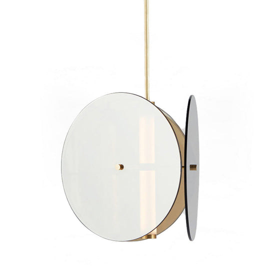 Suspension LED moderne dorée avec abat-jour en verre ambré pour salle à manger