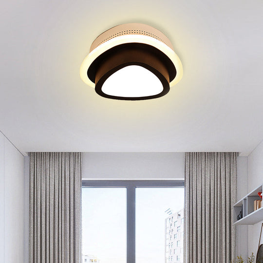 Modern LED Flush Ceiling Lamp in Black/White - Round, Square, or Triangle Acrylic Design for Corridor and Foyer