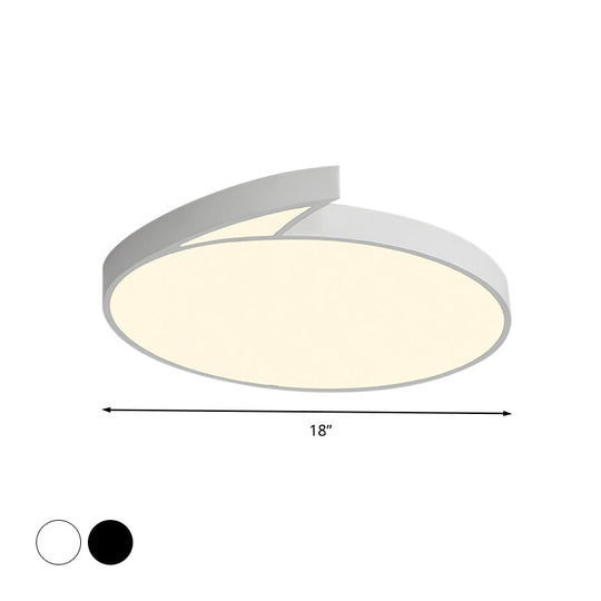 Modern Round Flush-Mount Ceiling Light - Black/White 18"/21.5" LED Acrylic Flushmount with Fin Detail in White/Warm Light