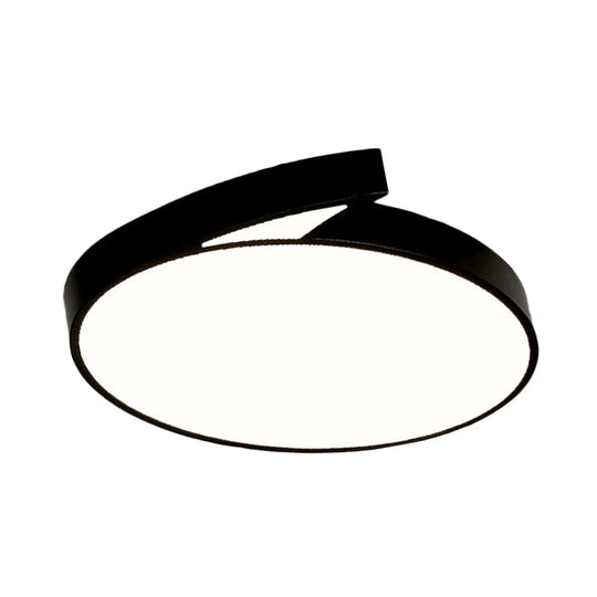 Modern Round Flush-Mount Ceiling Light - Black/White 18"/21.5" LED Acrylic Flushmount with Fin Detail in White/Warm Light