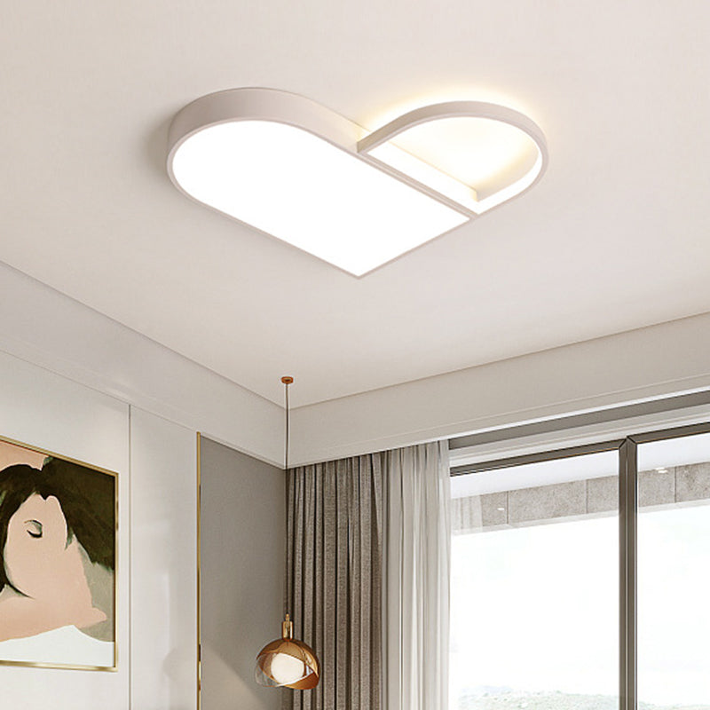 LED Bedroom Flush Mount Modern White/Black Flush Lighting with Love Heart Metal Shade, 19.5"/23.5" Width