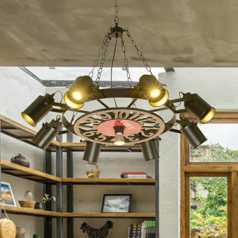 Lustre cylindrique vintage en métal noir avec 8 lumières et chiffres décoratifs