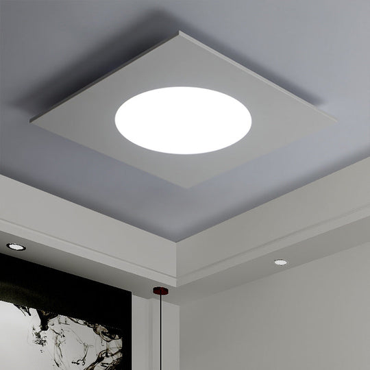 Minimalist LED Flush Mount Light in Metallic Squared Design with White/Warm Light