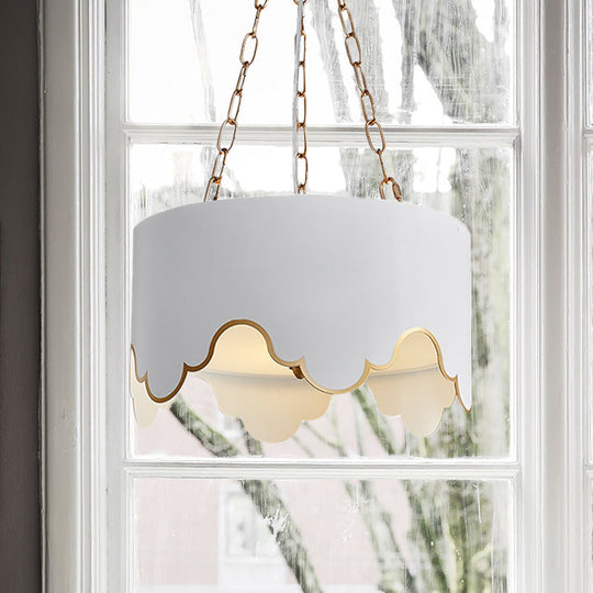 Lampe suspendue postmoderne à 1 ampoule en fer avec bordure volantée, rose/blanc, pour salle à manger