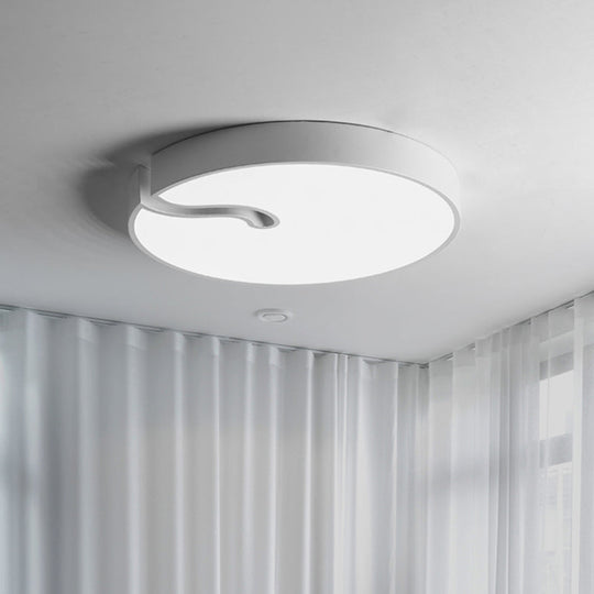 Modern Metallic Drum Flush Mount LED Ceiling Lamp in White/Black - 16"/19.5" Dia