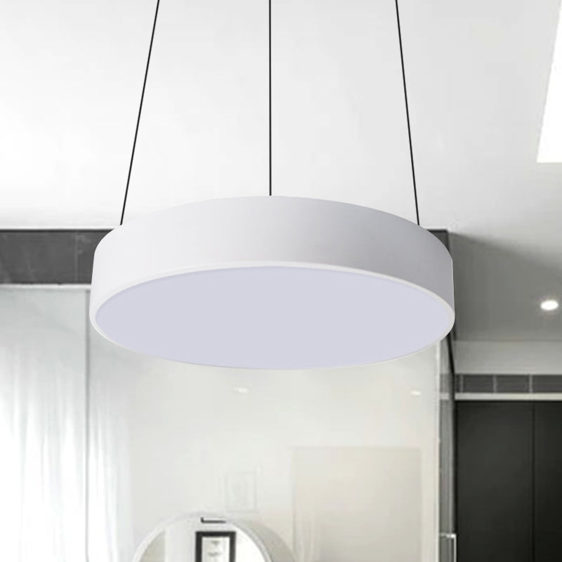 Suspension à tambour en métal à LED contemporaine : 12"/18"/23,5" de large, plafonnier blanc/noir avec lumière blanche/chaude