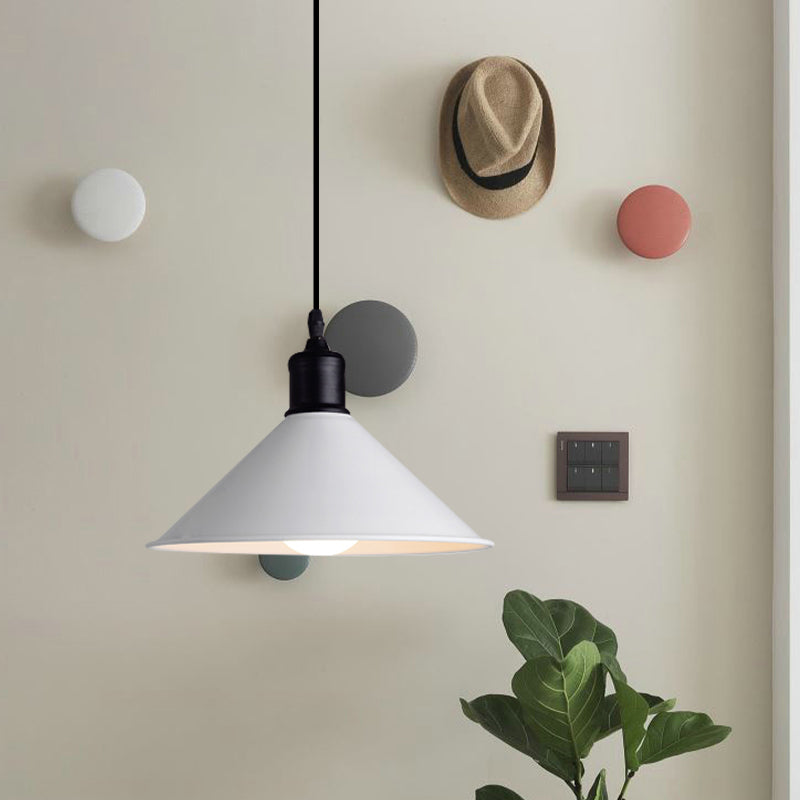 Suspension de plafond en métal - Forme conique, cordon réglable, design moderne - Blanc, largeur 7,5"/8,5"