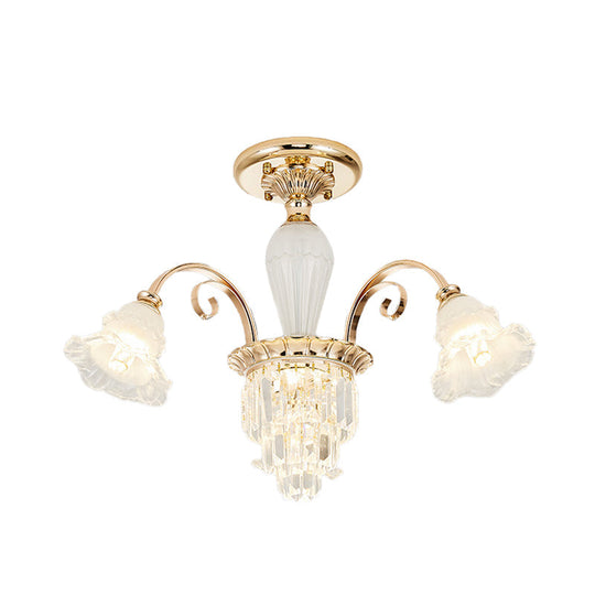 Plafonnier semi-encastré contemporain Bloom doré avec verre opale et accents en cristal