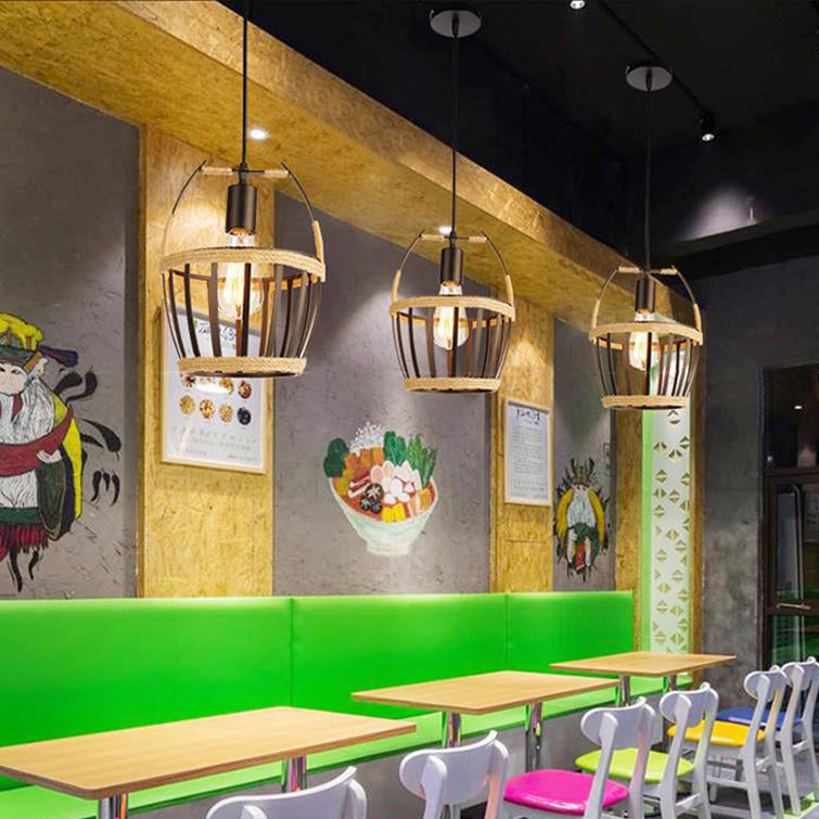 Country 1-Light Restaurant Pendant Ceiling Light with Rope Detail in Black