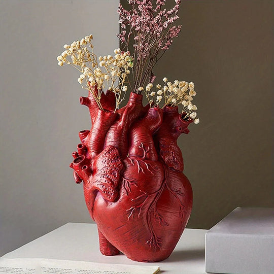 Vase en résine en forme de cœur de Kenzie Creative : un symbole d'amour et d'élégance